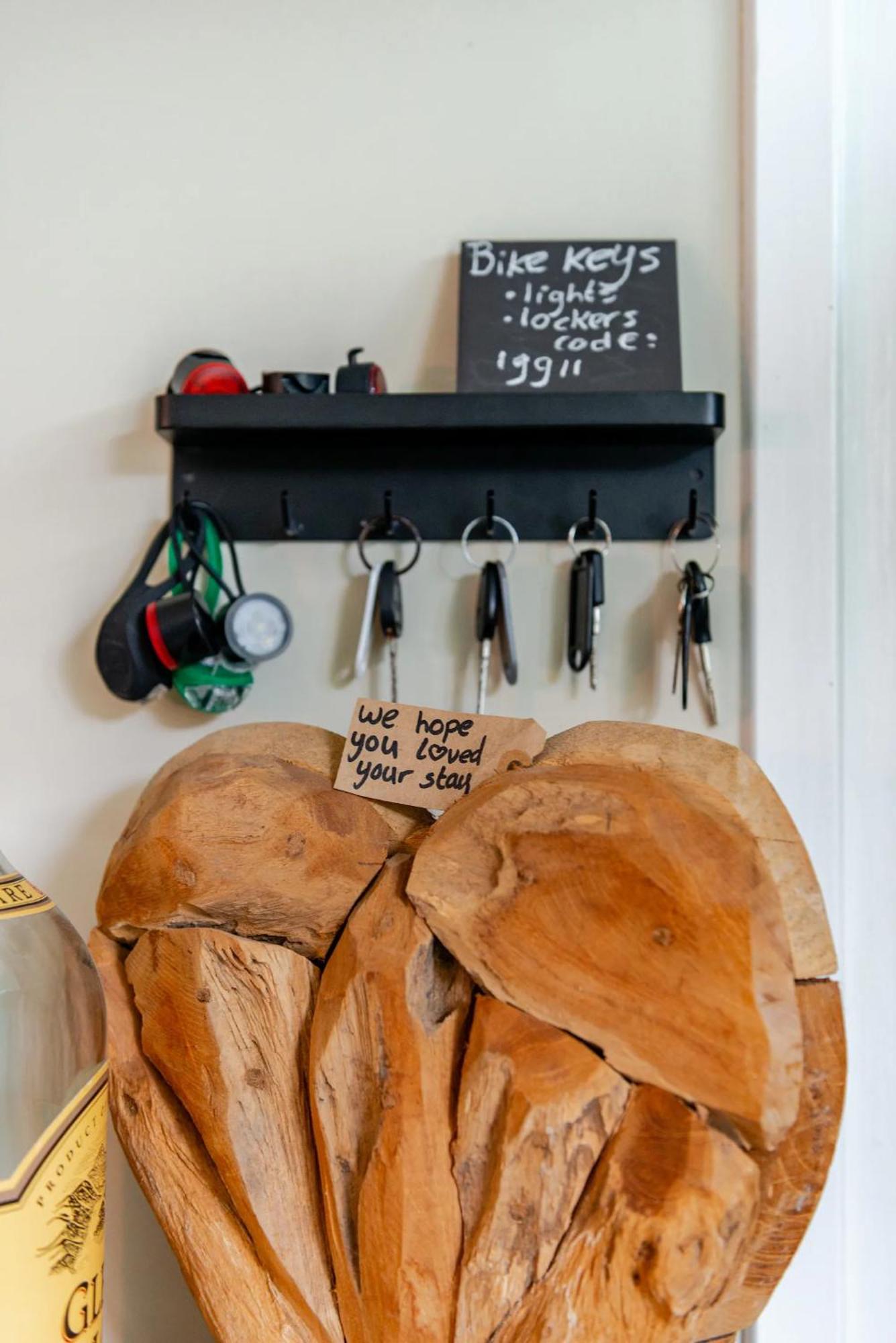 Tiny House - Fietsverhuur, Eigen Keuken En Badkamer Nijmegen Ngoại thất bức ảnh